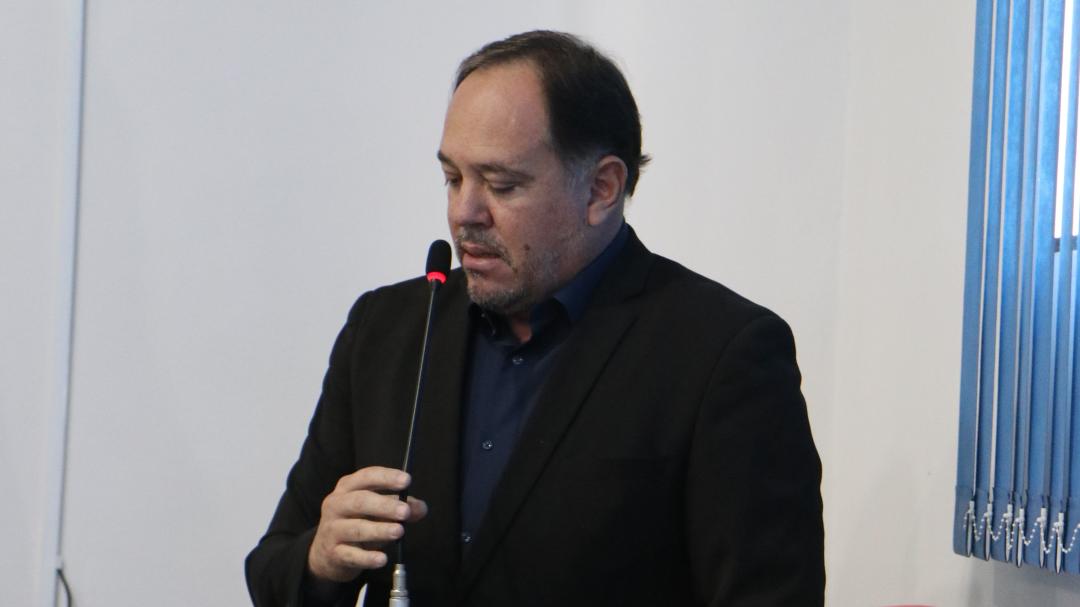 Presidente da Câmara parabeniza gestão pela entrega de casas populares