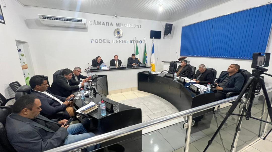 Na sessão plenária que marcou a abertura do período legislativo no mês de maio, os vereadores repercutiram a participação na 25ª Marcha dos Gestores e Legislativos Municipais, realizada em Brasília, no período de 25 a 28 de abril do corrente ano.